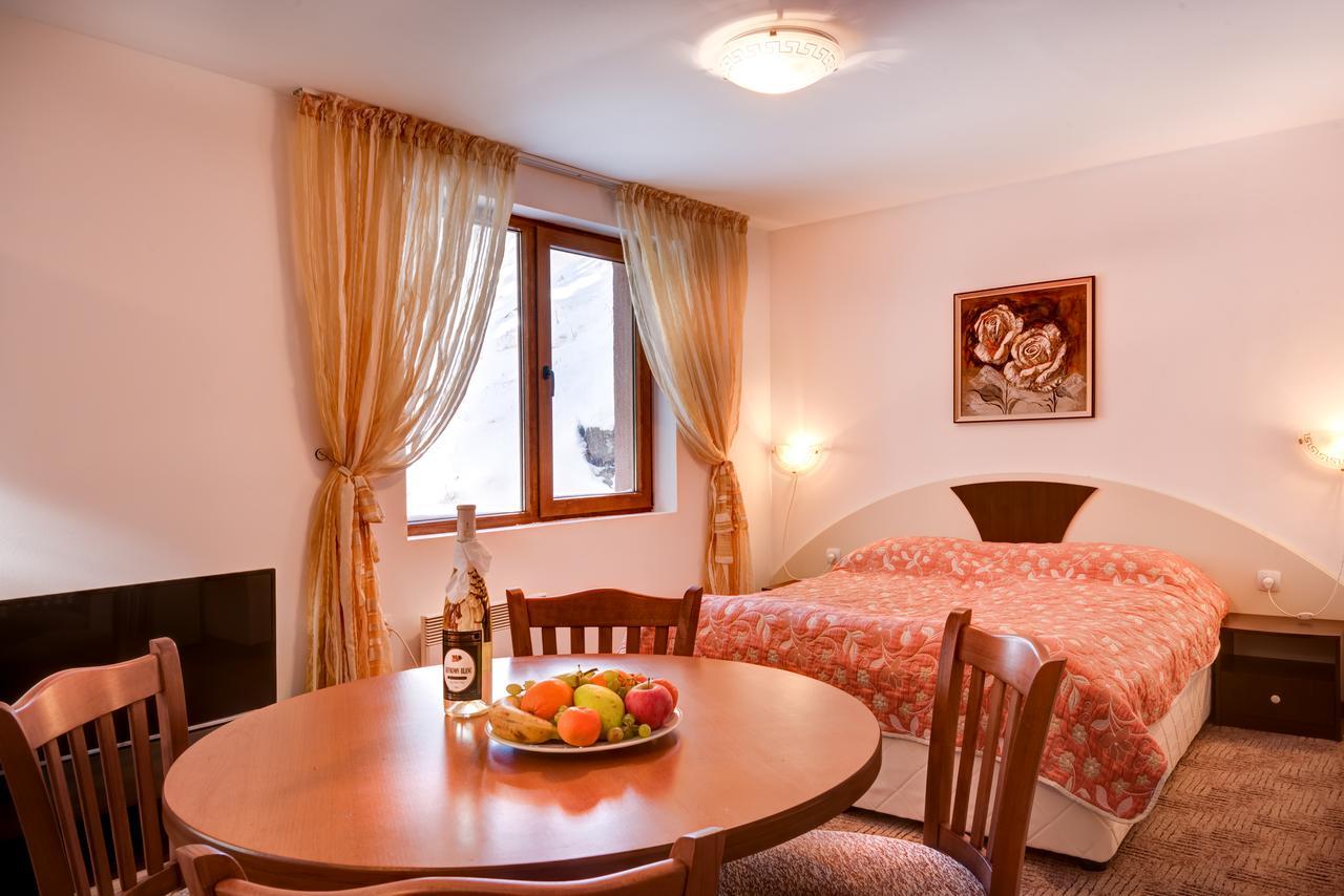 Mountain Lodge Apartments Pamporovo Eksteriør bilde